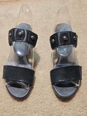 Munro Black Stud-Detail Slide Heels